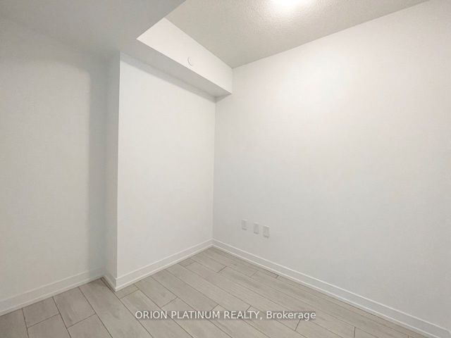 408 - 556 Marlee Ave