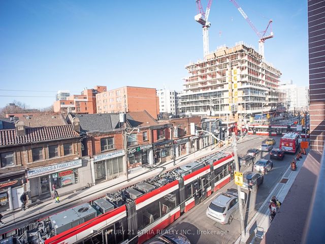 212 - 270 Dufferin St