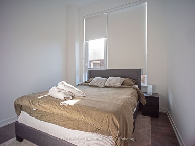212 - 270 Dufferin St