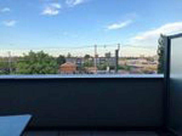 405 - 2800 Keele St