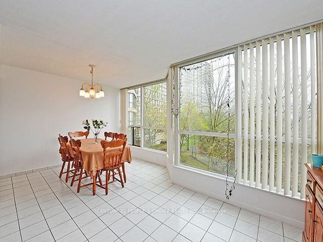 203 - 5 Rowntree Rd