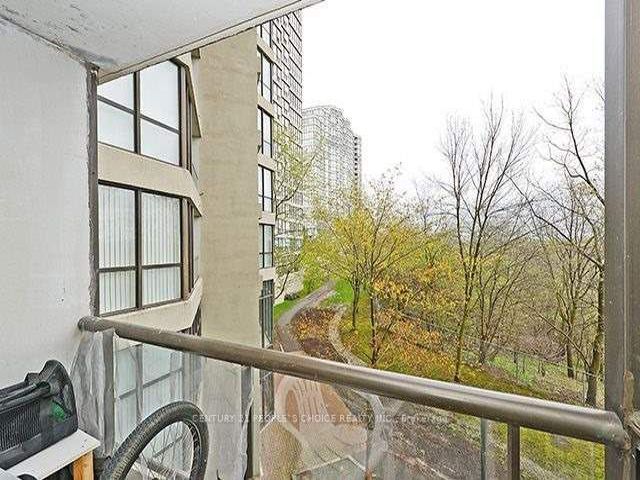 203 - 5 Rowntree Rd