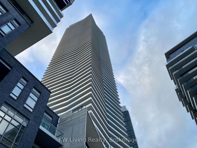 1710 - 38 Annie Craig Dr