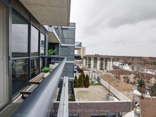 927 - 26 Gibbs Rd