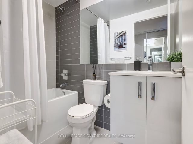 927 - 26 Gibbs Rd
