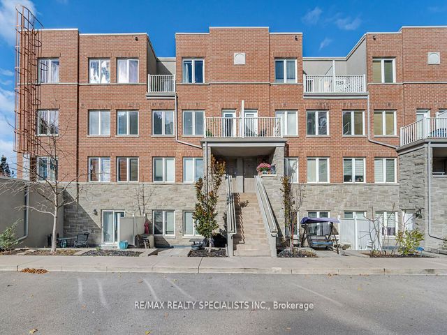 212 - 5 Richgrove Dr