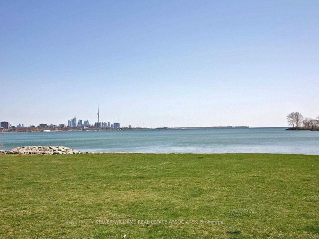 225 - 58 Marine Parade Dr