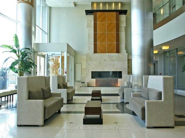 225 - 58 Marine Parade Dr
