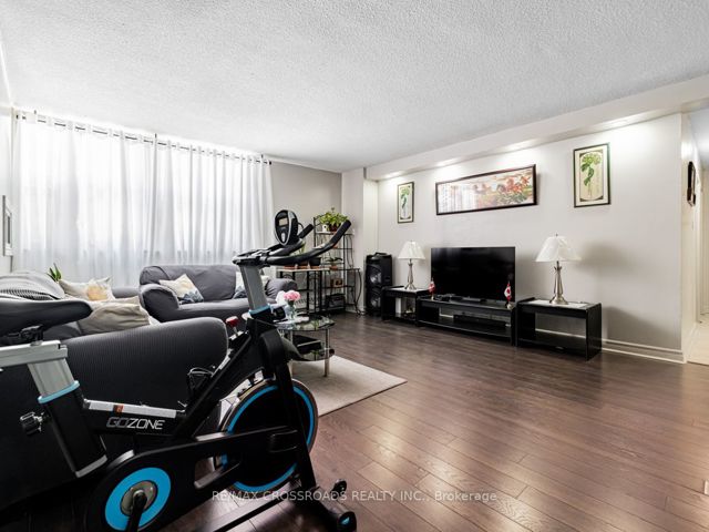 101 - 2645 Kipling Ave