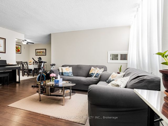 101 - 2645 Kipling Ave