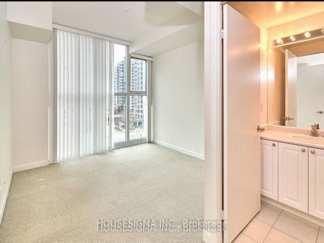 506 - 2067 Lakeshore Blvd W