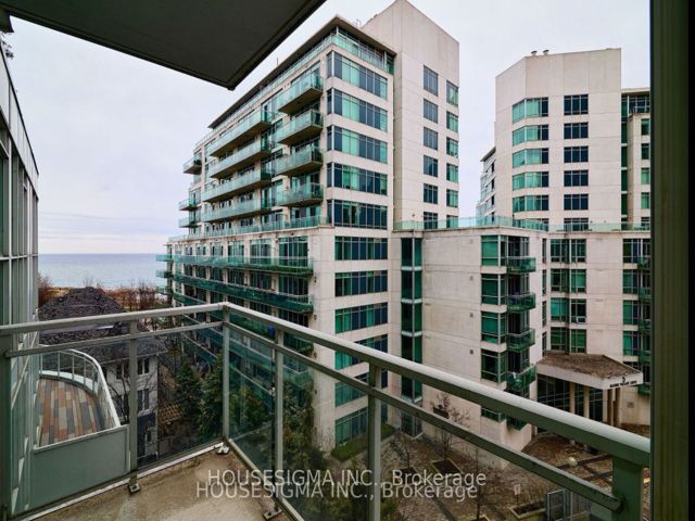 506 - 2067 Lakeshore Blvd W
