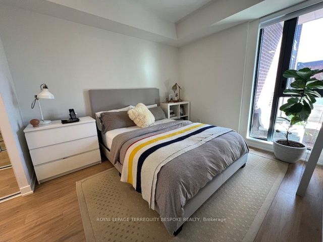 308 - 430 Roncesvalles Ave