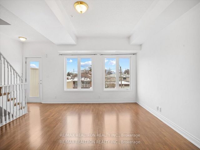 206 - 25 Richgrove Dr