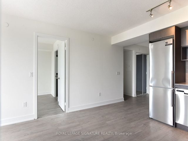1507 - 7 Mabelle Ave