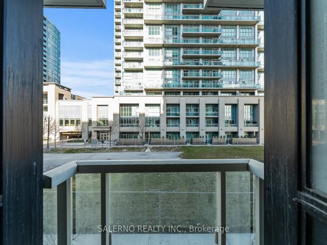 111 - 251 Manitoba St