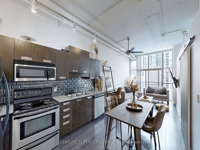 1215 - 2 Fieldway Rd