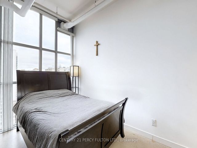 1215 - 2 Fieldway Rd