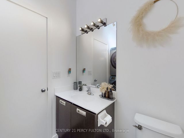 1215 - 2 Fieldway Rd