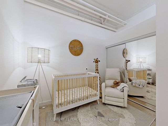 1215 - 2 Fieldway Rd