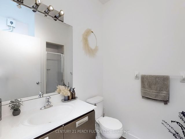 1215 - 2 Fieldway Rd
