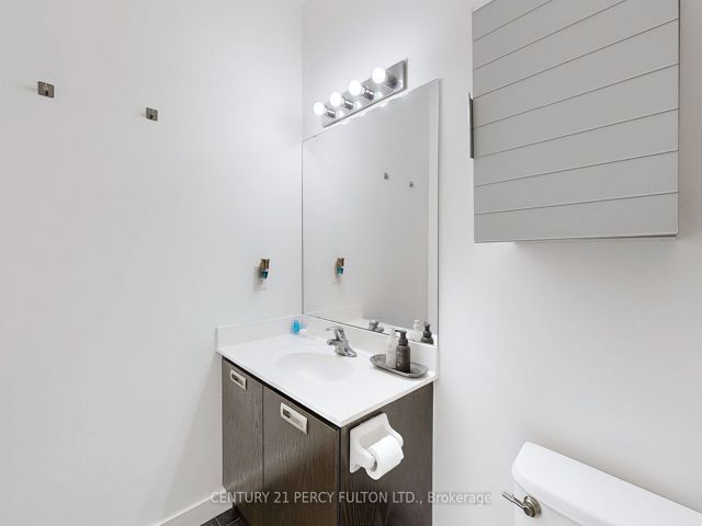 1215 - 2 Fieldway Rd