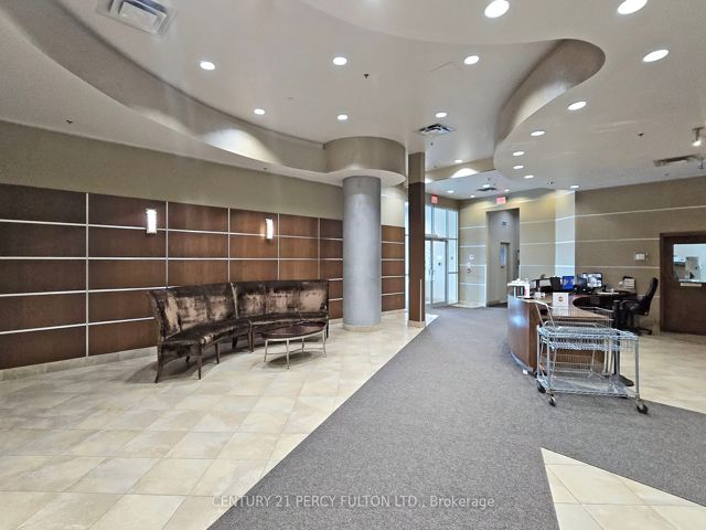 1215 - 2 Fieldway Rd