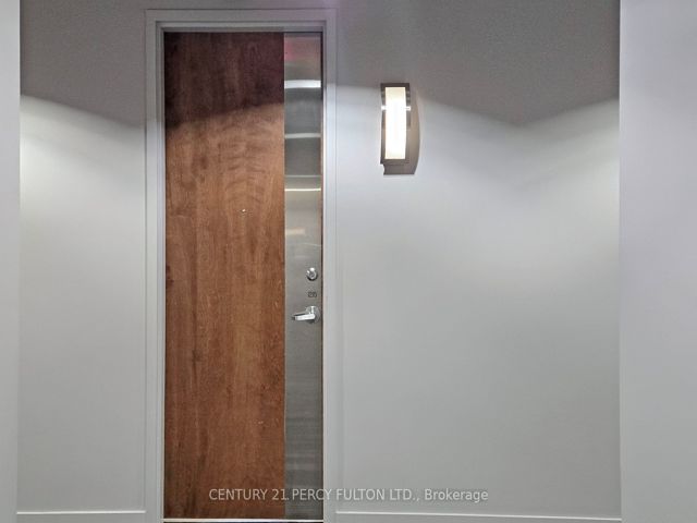 1215 - 2 Fieldway Rd