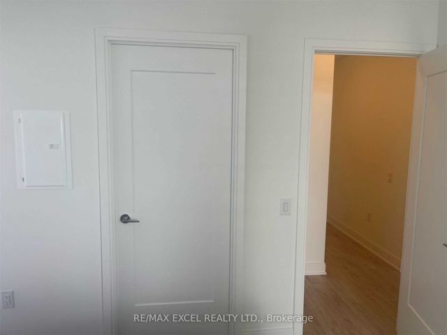 1103 - 65 Annie Craig Dr
