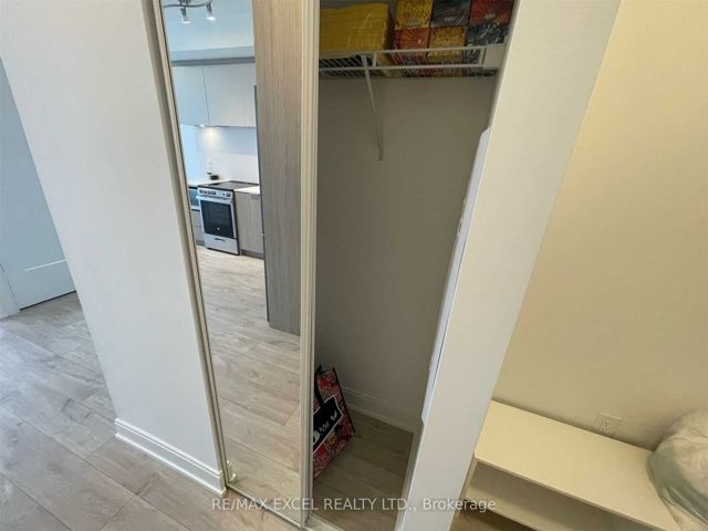 1103 - 65 Annie Craig Dr