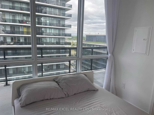 1103 - 65 Annie Craig Dr