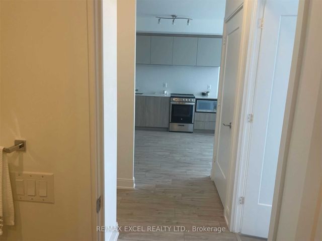 1103 - 65 Annie Craig Dr