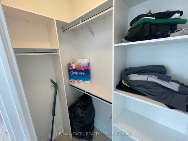 1103 - 65 Annie Craig Dr