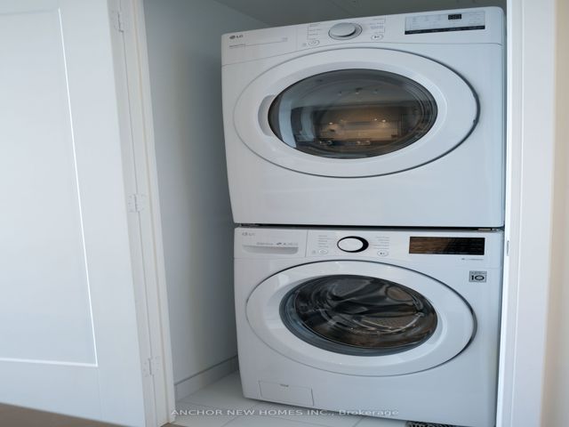 #1805 - 70 Annie Craig Dr