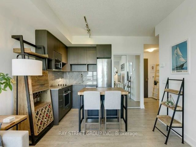 4403 - 7 Mabelle Ave