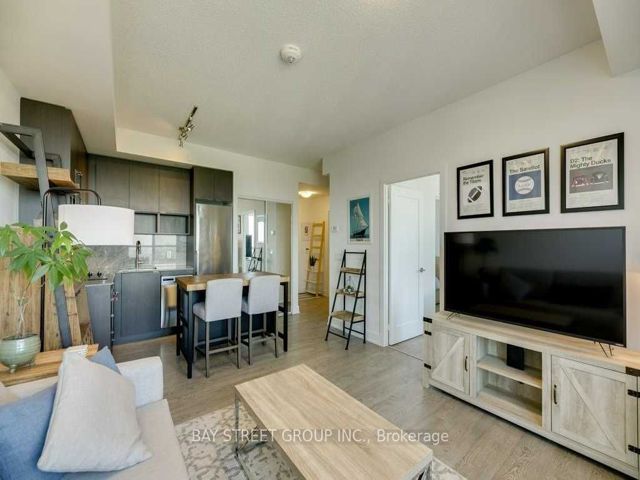 4403 - 7 Mabelle Ave