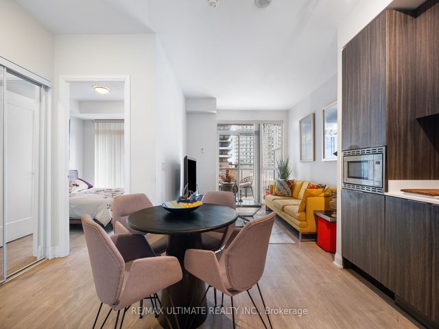 807 - 110 Marine Parade Dr