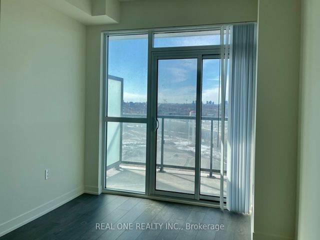 1711 - 38 Annie Craig Dr