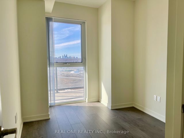 1711 - 38 Annie Craig Dr