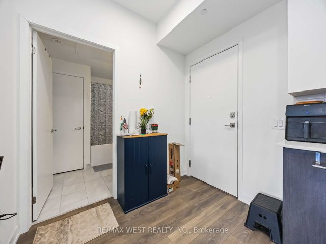 307 - 165 Canon Jackson Dr