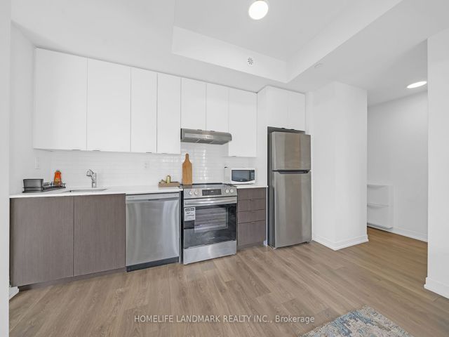 303 - 135 Canon Jackson Dr