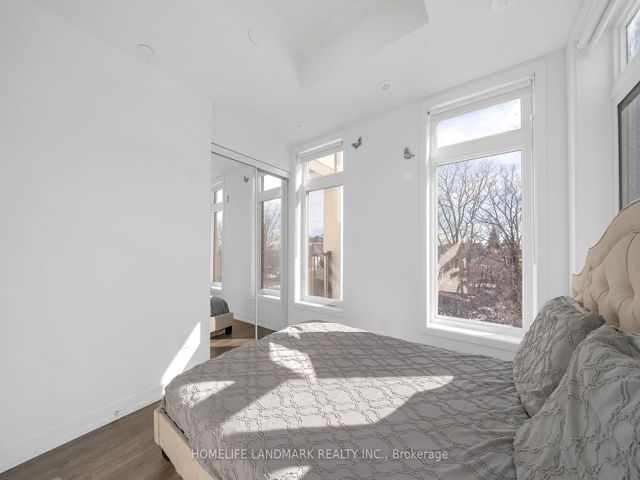 303 - 135 Canon Jackson Dr