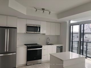 1910 - 1461 Lawrence Ave W