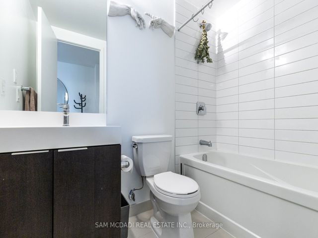 314 - 3100 Keele St