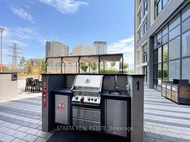 1606 - 7 Mabelle Ave
