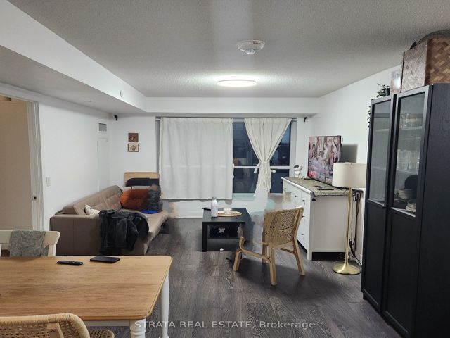 1606 - 7 Mabelle Ave