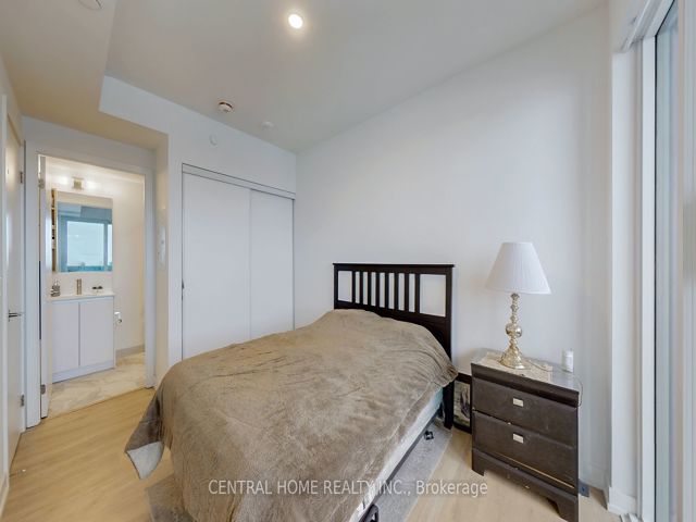 626 - 1100 Sheppard Ave W