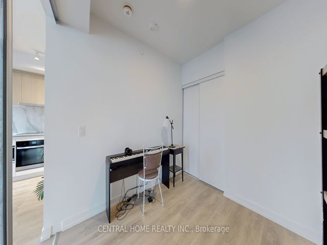 626 - 1100 Sheppard Ave W