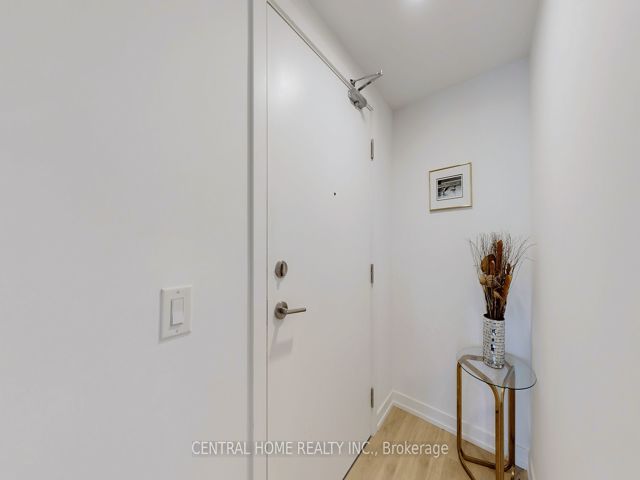626 - 1100 Sheppard Ave W