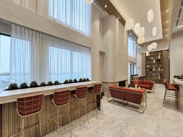 626 - 1100 Sheppard Ave W